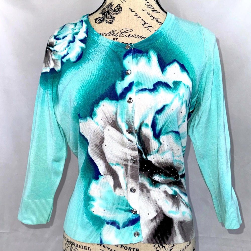 EUC: White House Black Market Beautiful Teal Multi-color 3/4 Sleeve Cardigan